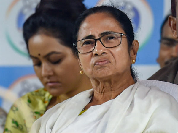 पार्टी के फीडबैक से हिलीं दीदी