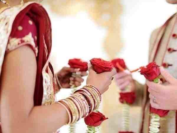 दुल्हन को देख भड़का दूल्हा