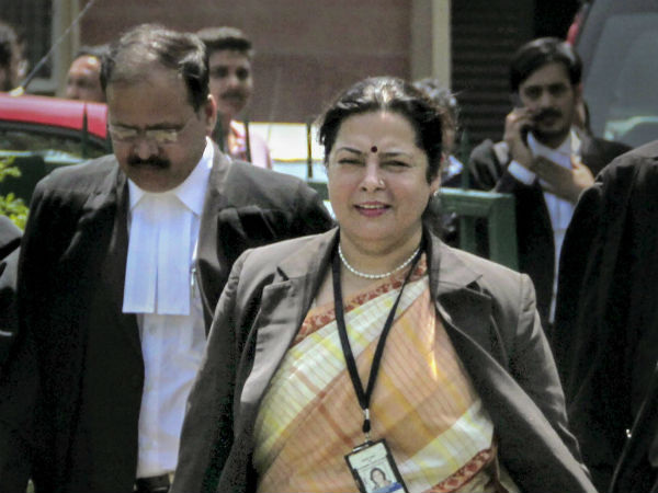 खानदान चोर है खानदान चोर है