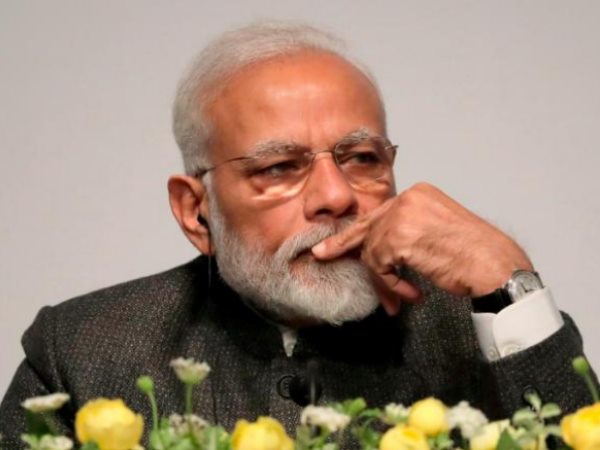 योगी सरकार के आवारा जानवरों ने किसानों को बर्बाद किया