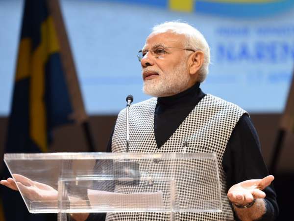 मोदी के भाषण से प्रभावित हुईं प्रिया मोदी के भाषण से प्रभावित हुईं प्रिया