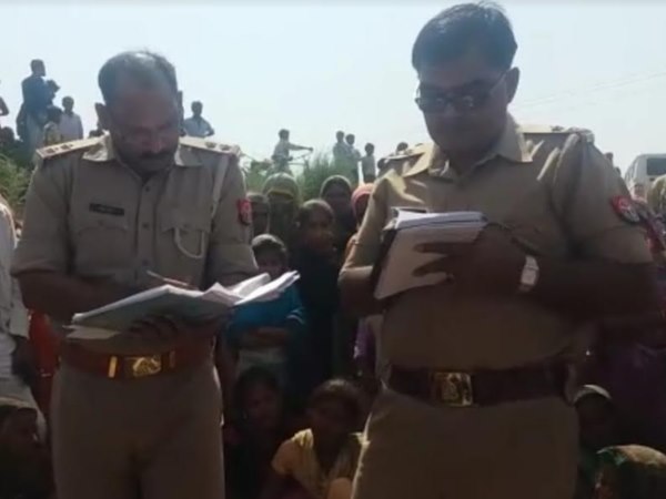 मौके से बरामद हुआ चाकू