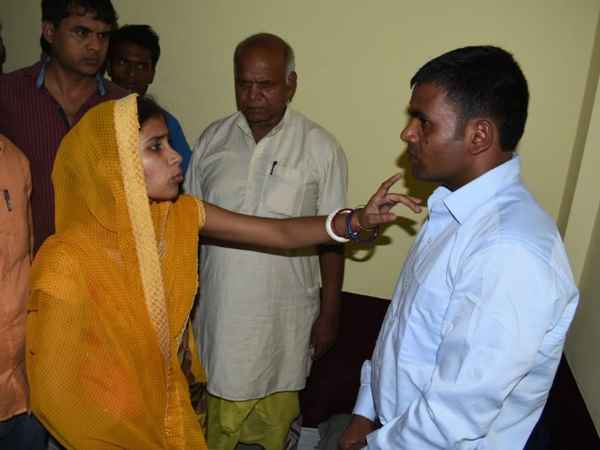 मंडप में की पिटाई