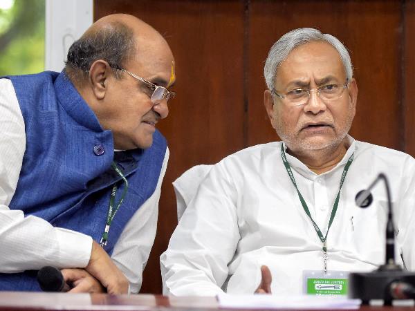 'चुनाव हारने वाले ईवीएम पर सवाल उठा रहे हैं'