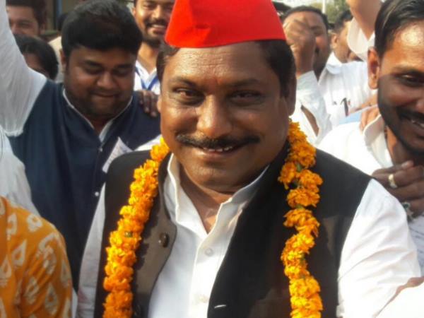 पटेलों को नहीं साध सके