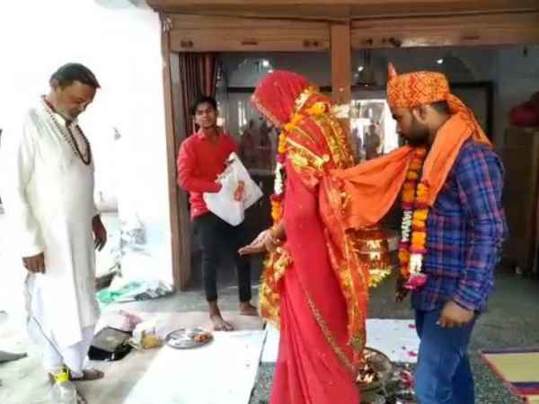 रेशमा ने अपनाया हिंदू धर्म