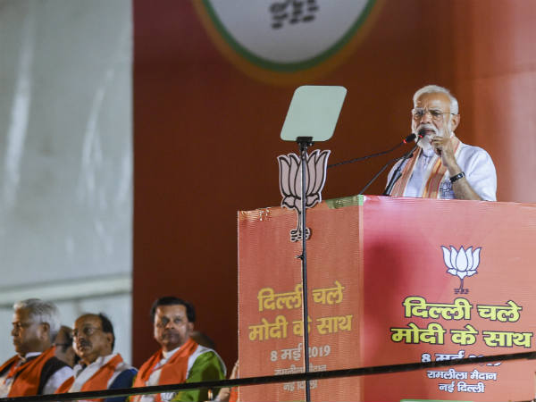 ऐसे उठी आईएनएस विराट की बात