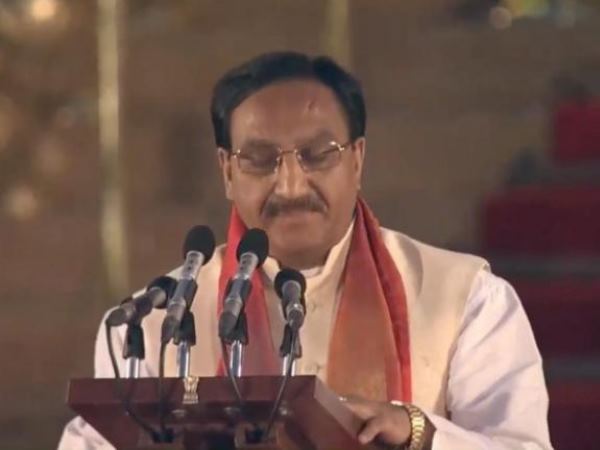 पोखरियाल के ओहदे ने चौंकाया