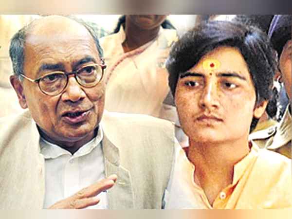 मतगणना स्थल पर एक साथ बैठे नजर आए मतगणना स्थल पर एक साथ बैठे नजर आए