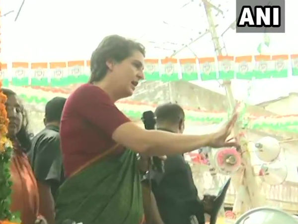 मोदी नेता नहीं अभिनेता हैं: प्रियंका गांधी 