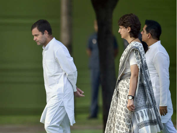 मोदी-शाह के मुकाबले कमजोर साबित प्रियंका मोदी-शाह के मुकाबले कमजोर साबित प्रियंका