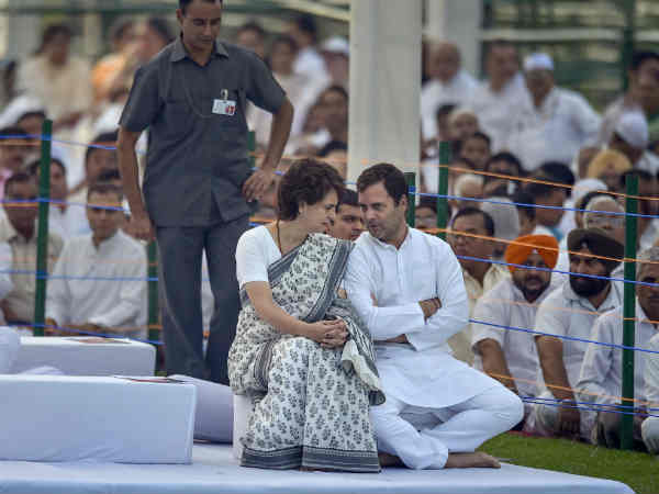 प्रियंका को सौंपी गई थी बड़ी जिम्मेदारी प्रियंका को सौंपी गई थी बड़ी जिम्मेदारी