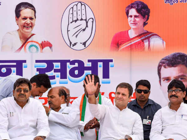 राफेल में घोटाला हुआ राफेल में घोटाला हुआ