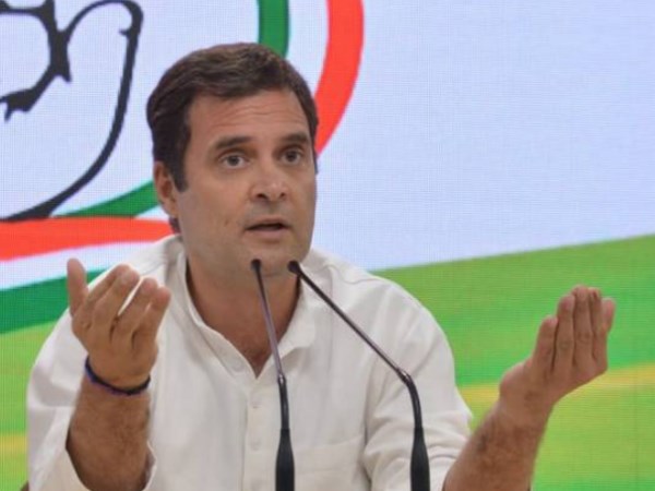 'स्मृति ईरानी अच्छे से करें अमेठी की देखभाल'