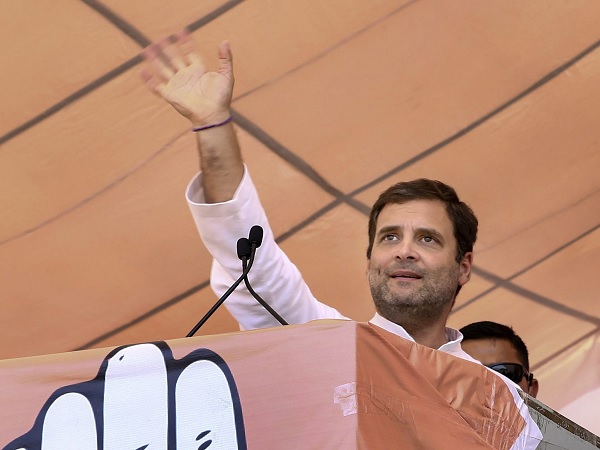 अमेठी में जारी है करीबी मुकाबला-