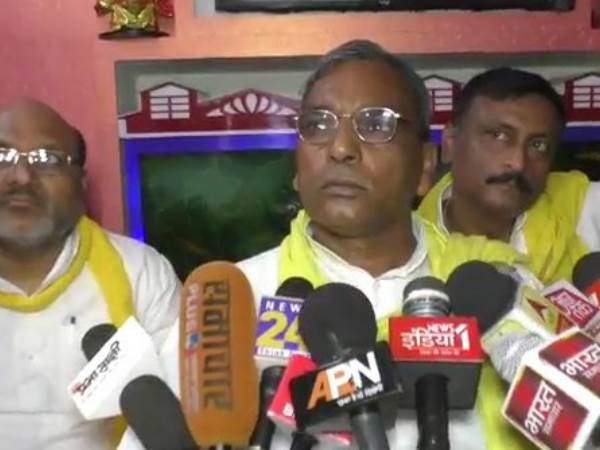 मायावती का सपोर्ट कर मोदी पर किया वार