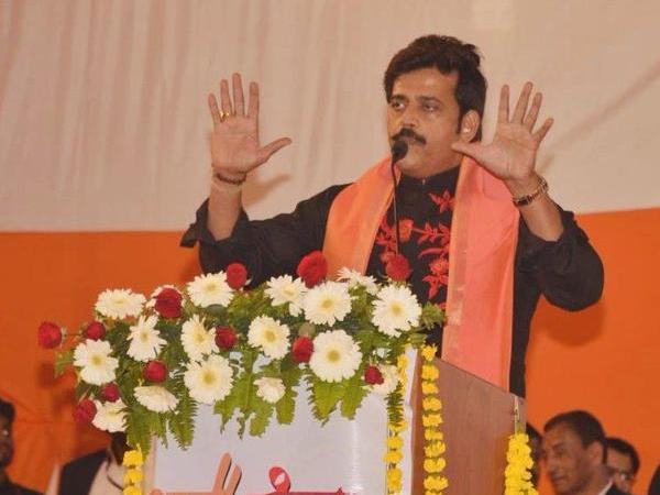 क्या बोले शिकायतकर्ता संतोष त्रिपाठी 