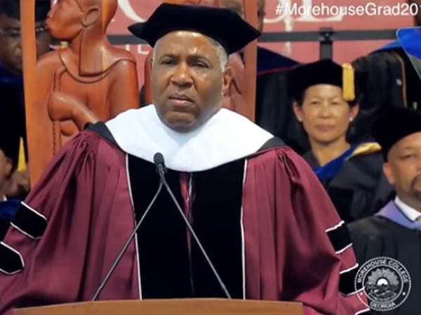 400 छात्रों को मिला सरप्राइज 