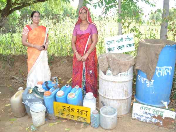 ऐसे तैयार करती हैं खाद ऐसे तैयार करती हैं खाद