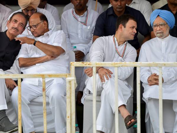 राहुल गांधी के एनसीपी प्रमुख शरद पवार से मुलाकात के बाद चर्चाएं