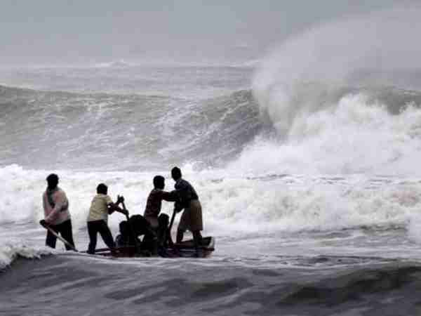 हो सकती है भारी बारिश 