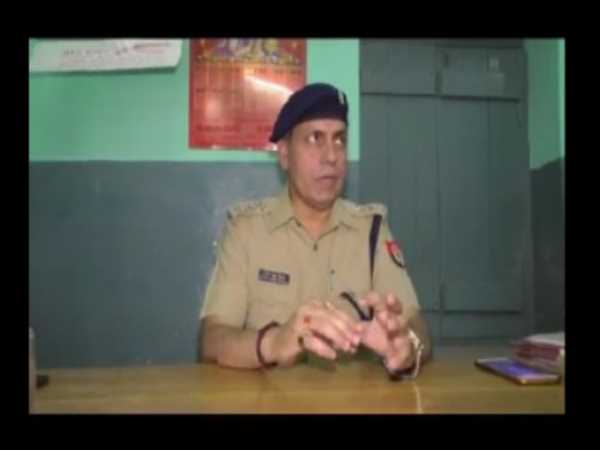 UP police Three cop suspended in bribe case Lucknow hotel