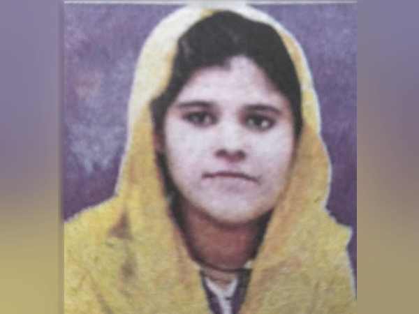 लोगों को लगा- वह सिलेंडर से जलकर मर गई लोगों को लगा- वह सिलेंडर से जलकर मर गई