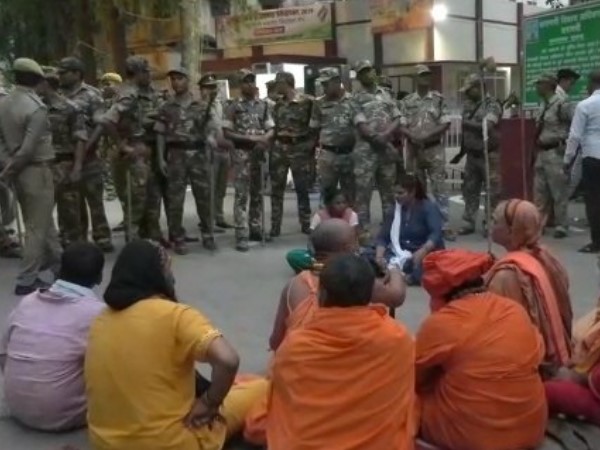 बीजेपी के इशारे पर रद्द किया गया नामांकन