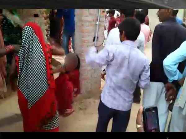 devrani and her lover beaten badly with sticks by the people