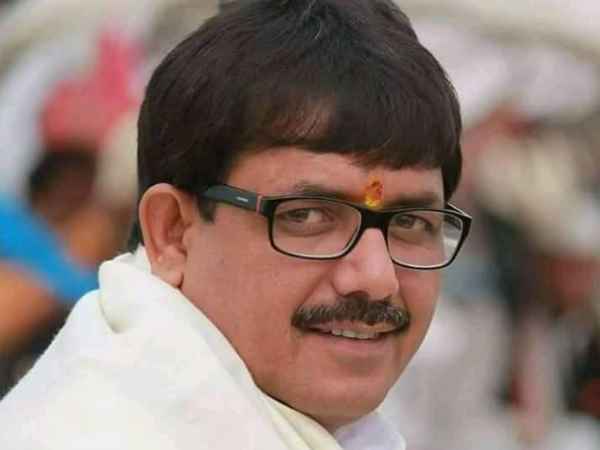 भाजपा से 60 और कांग्रेस से 30 पर सिमटे योगेश भाजपा से 60 और कांग्रेस से 30 पर सिमटे योगेश