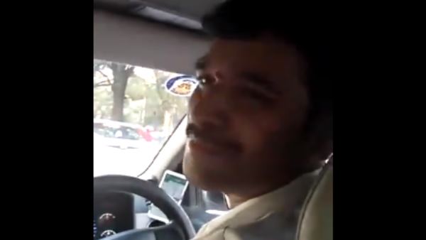 कैब ड्राइवर को फर्राटे से संस्कृत बोलता देख चौंका यात्री कैब ड्राइवर को फर्राटे से संस्कृत बोलता देख चौंका यात्री