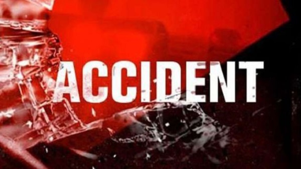 स्थानीय लोगों की पुलिस के साथ भी झड़प स्थानीय लोगों की पुलिस के साथ भी झड़प