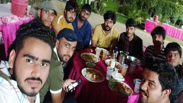 पैरोल मिलने पर वेलकम पार्टी रखी थी