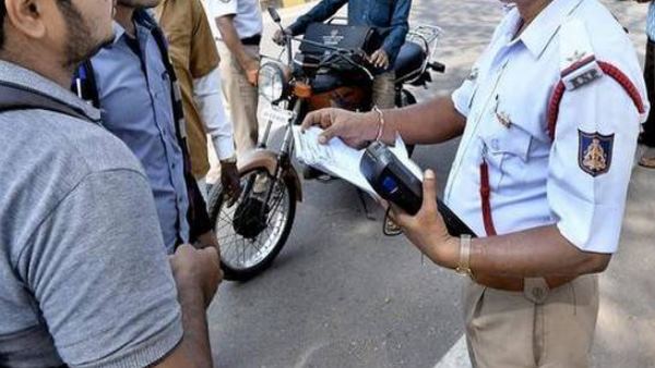 बिना बीमा पॉलिसी चलाया वाहन तो होगा ऐसा