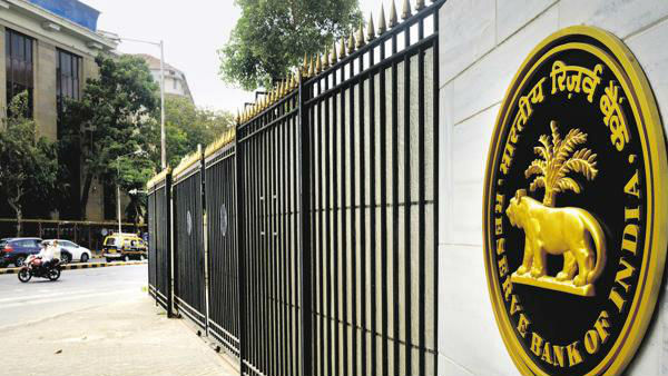  बैंक के जवाब में आरबीआई नाखुश