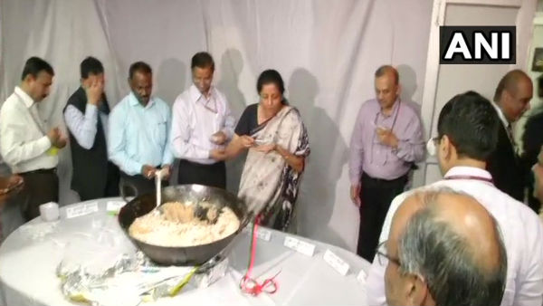  क्या होती है हलवा सेरेमनी