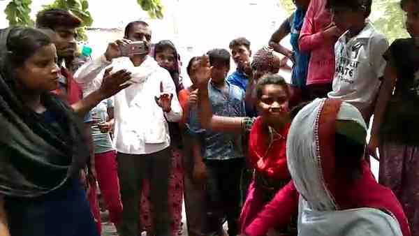 A youth threatened on social media, girl took bold step