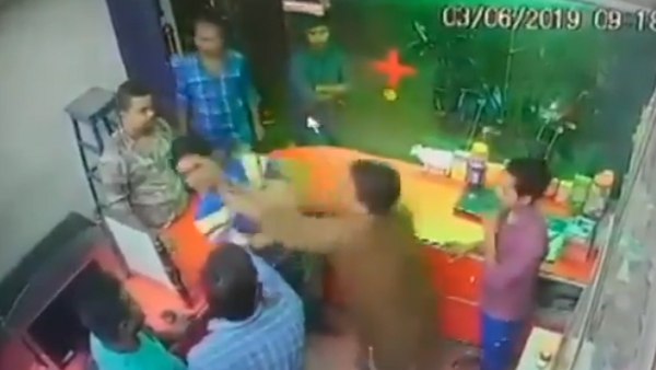 मेडिकल स्टोर में पूर्व मंत्री के भाई की दादागिरी