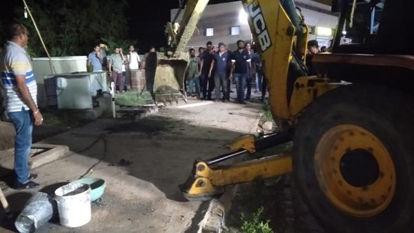 होटल मालिक फरार