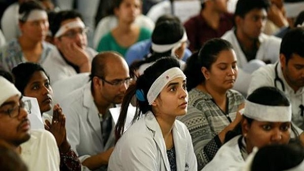एम्स और सफदरजंग अस्पताल के रेजिडेंट डॉक्टरों ने दिया अल्टीमेटम
