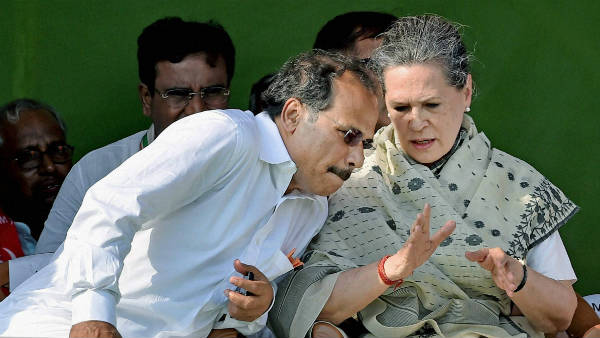 ममता बनर्जी के मुखर विरोधी रहे हैं अधीर ममता बनर्जी के मुखर विरोधी रहे हैं अधीर