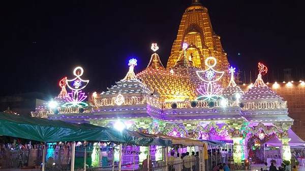 अंबाजी माता की प्रतिमा भी बनेगी