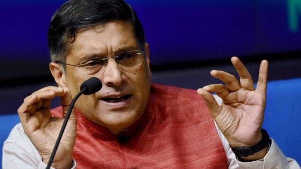 जीडीपी के पुराने आंकड़े को बताया गलत