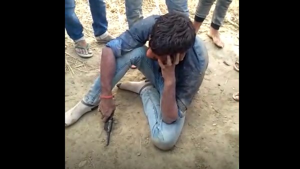 पिस्टल के बल पर दुल्हन को उठाने की कोशिश