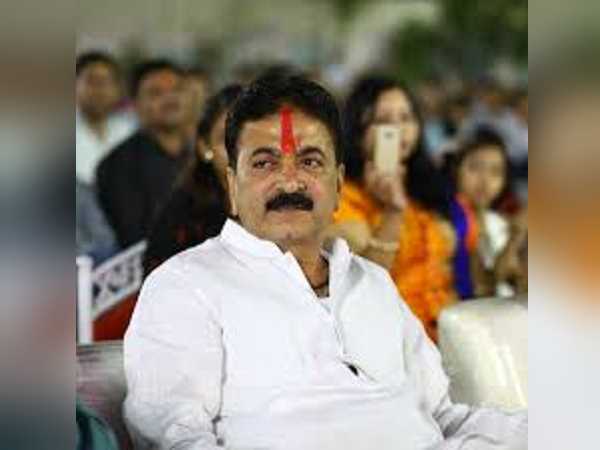 महिला को पीटने के बाद यह बोला विधायक