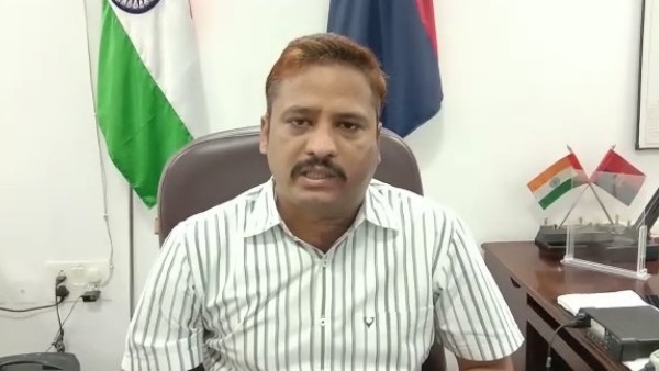 thief abscond from police custody two policemen suspended