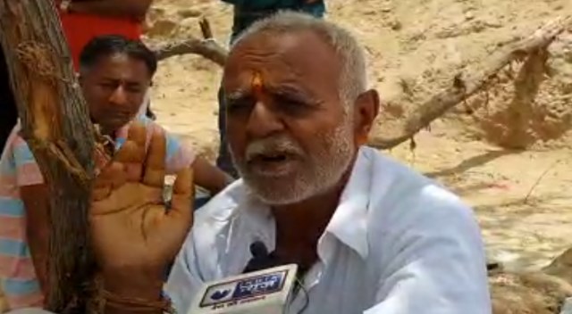 Rituals : Barmer Child sat as a frog to pray for rain