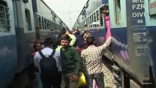 dangerous Batala railway station dangerous Batala railway station