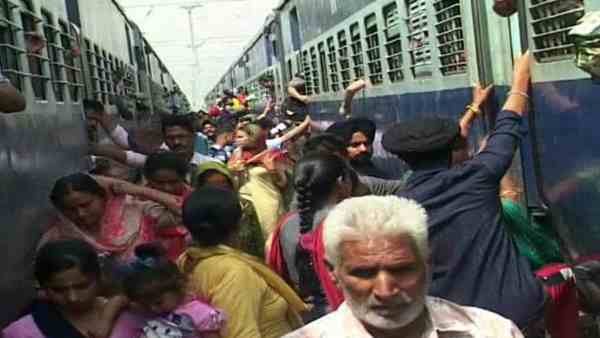 dangerous Batala railway station dangerous Batala railway station
