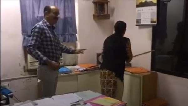 कमिश्नर द्वारा दिए गए आश्वासन के बाद हुई शांत कमिश्नर द्वारा दिए गए आश्वासन के बाद हुई शांत